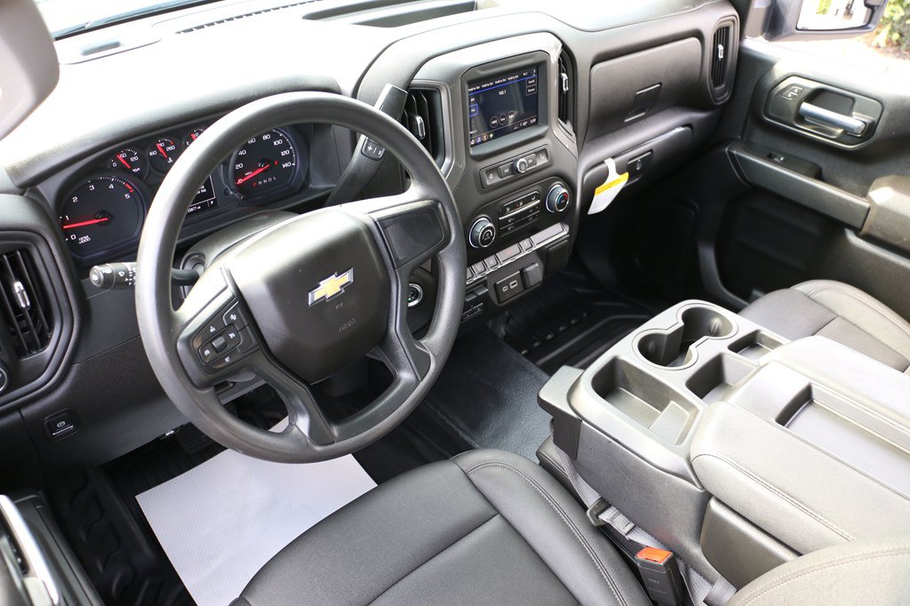 Used 2025 Chevrolet Silverado 3500 W/T w/ WT Convenience Package AWD/4WD image 9