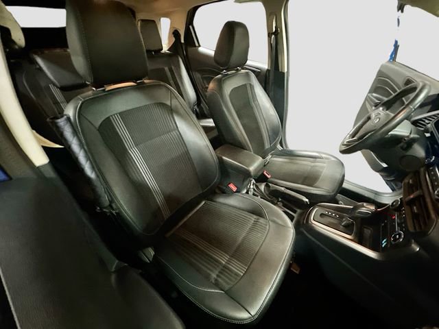 Used 2020 Ford EcoSport SES w/ SES Black Appearance Package image 29