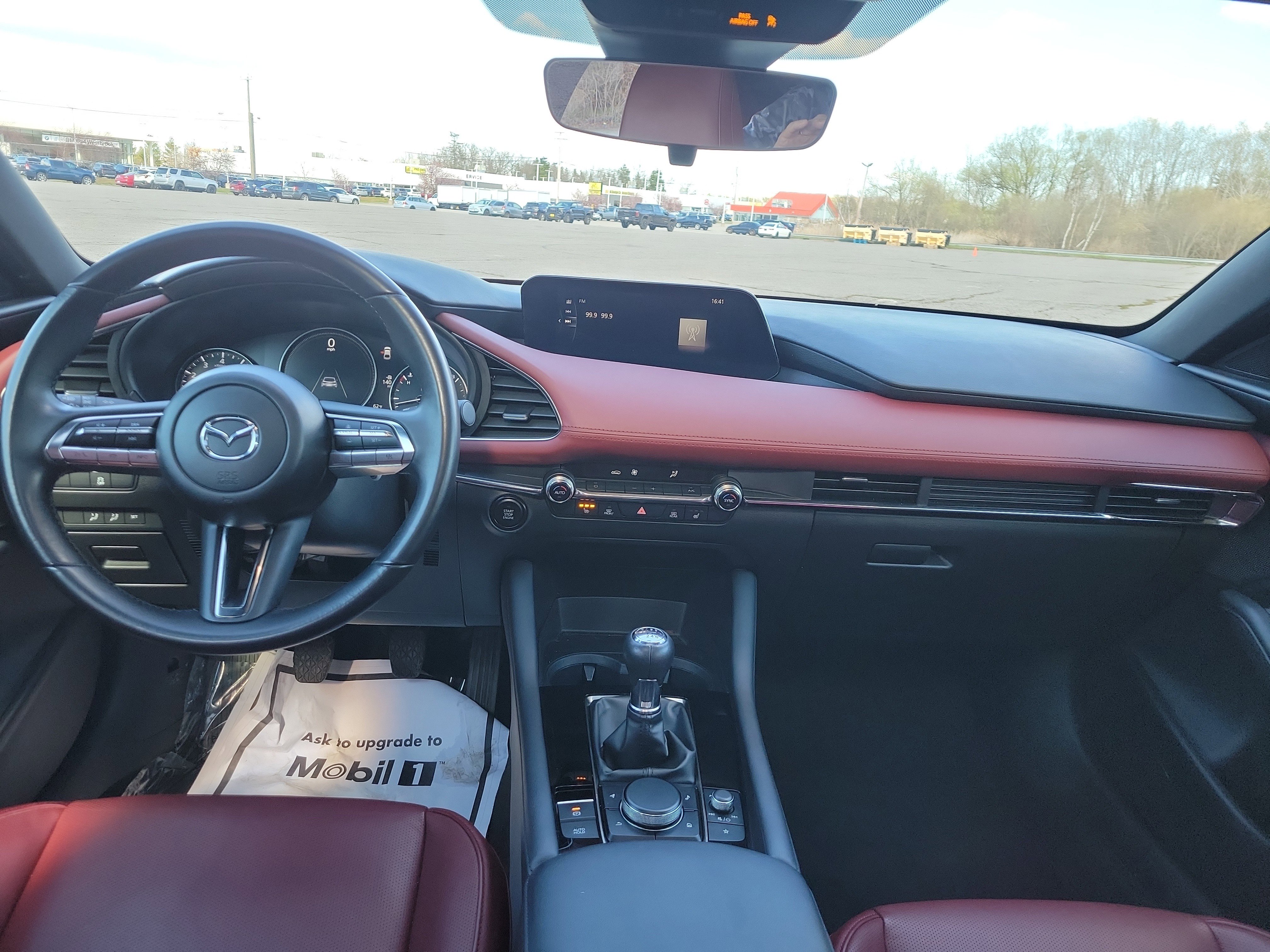 Used 2023 MAZDA MAZDA3 s FWD image 18