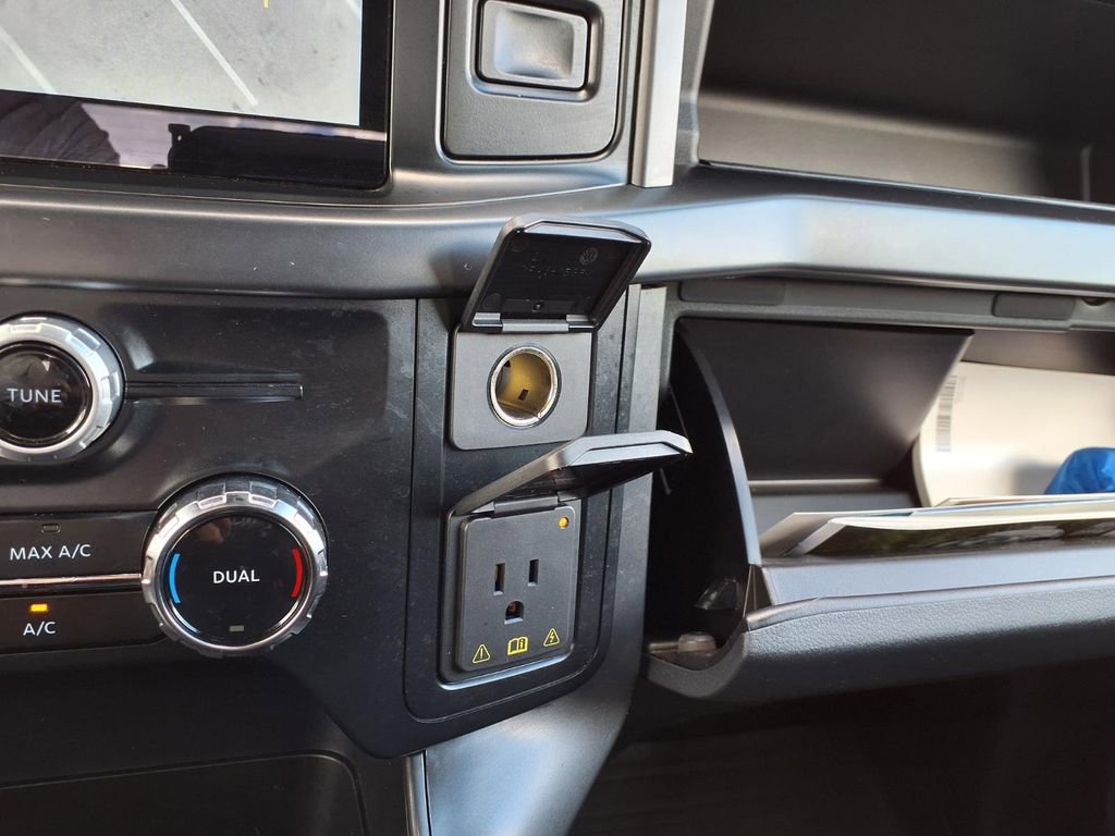 Used 2024 Ford F150 XLT w/ XLT Black Appearance Package image 33