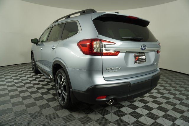 New 2025 Subaru Ascent Limited image 5