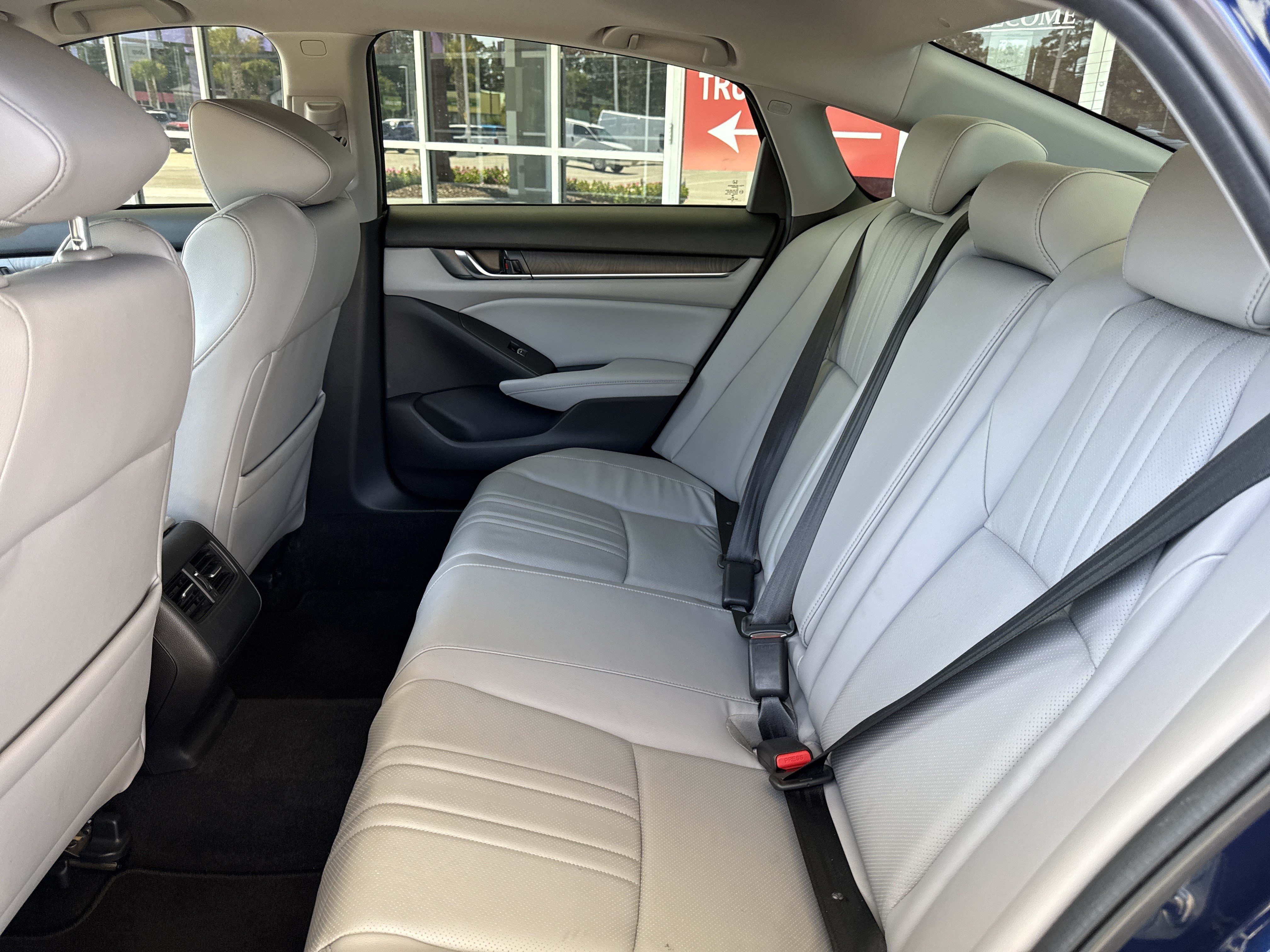 Used 2018 Honda Accord EX-L image 29