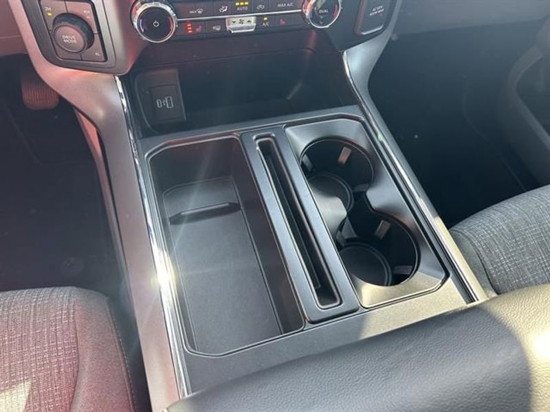 Used 2022 Ford F150 XLT w/ Equipment Group 302A High image 19