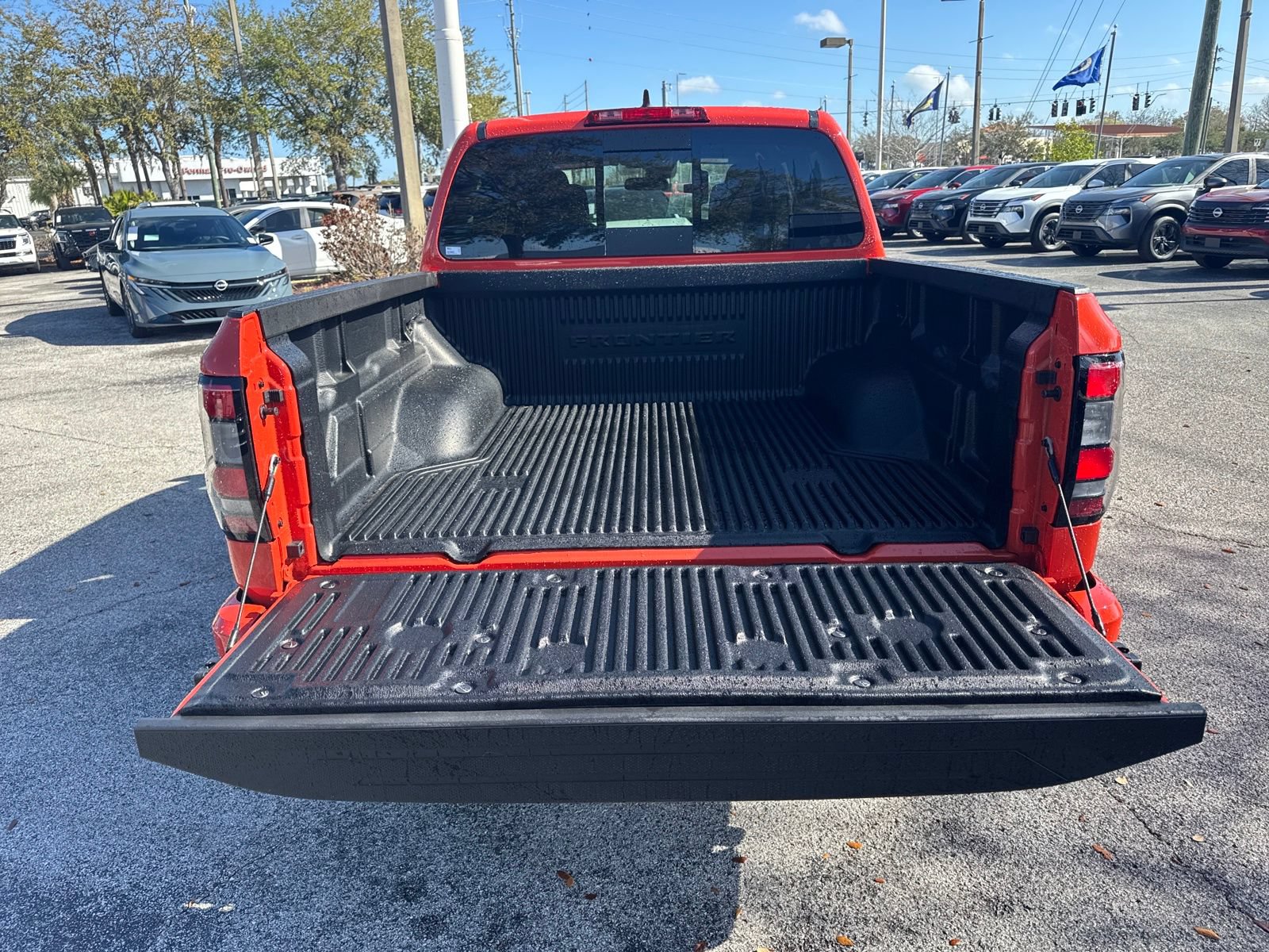 New 2026 Nissan Frontier PRO-4X w/ Tow Package AWD/4WD image 9