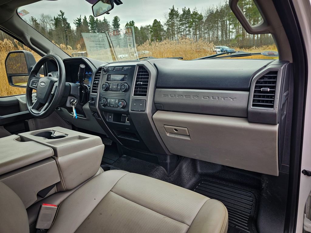 Used 2019 Ford F350 XL w/ Power Equipment Group image 33