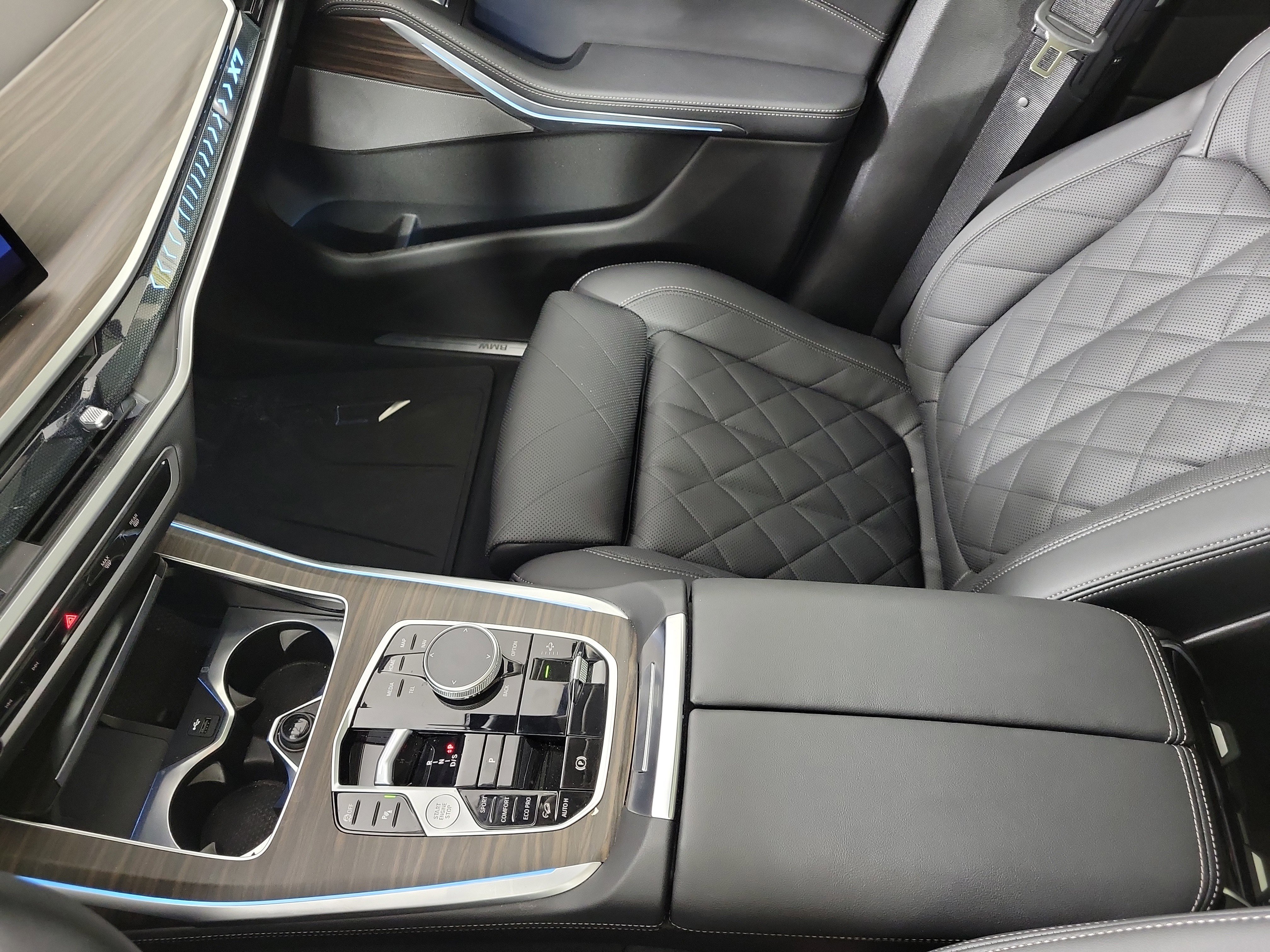 Certified 2026 BMW X7 xDrive40i AWD/4WD image 23
