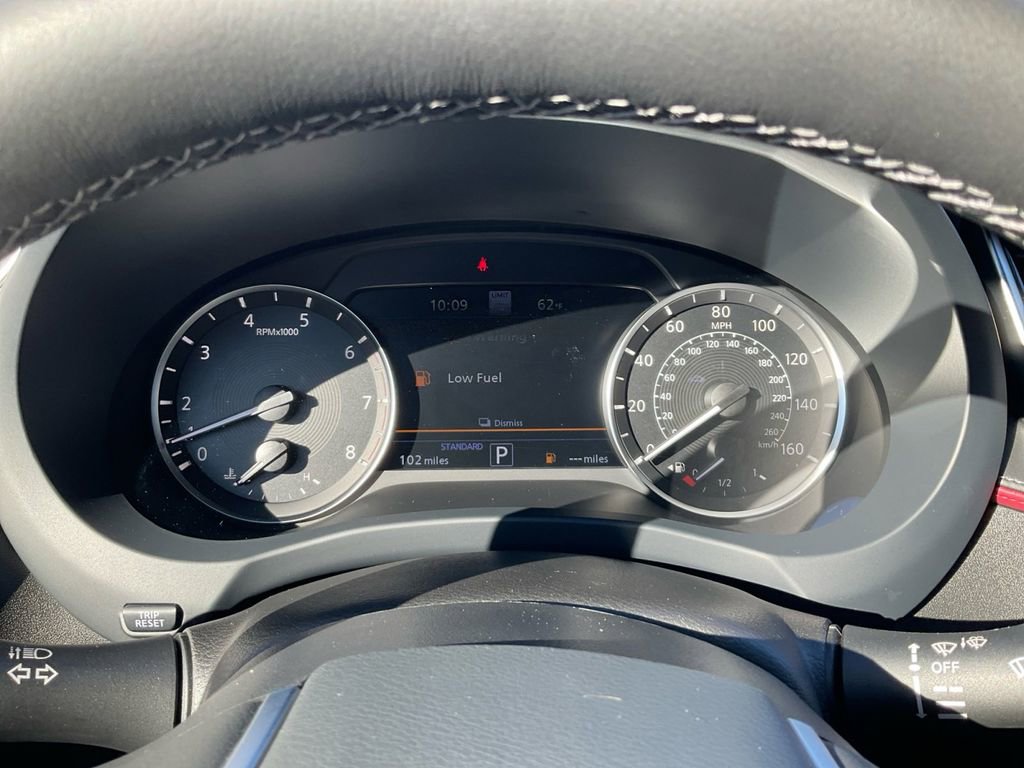 Used 2025 INFINITI QX50 Sport image 19