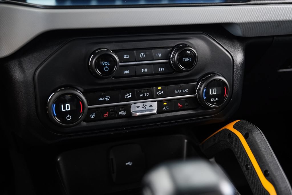 Used 2023 Ford Bronco Badlands AWD/4WD image 26