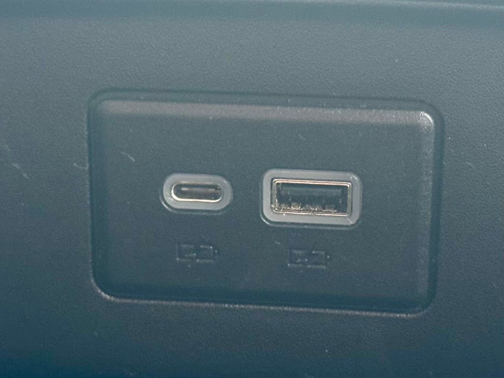 Used 2020 Chevrolet Blazer LT image 28