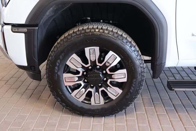 New 2026 GMC Sierra 2500 Denali w/ Denali Reserve Package image 11