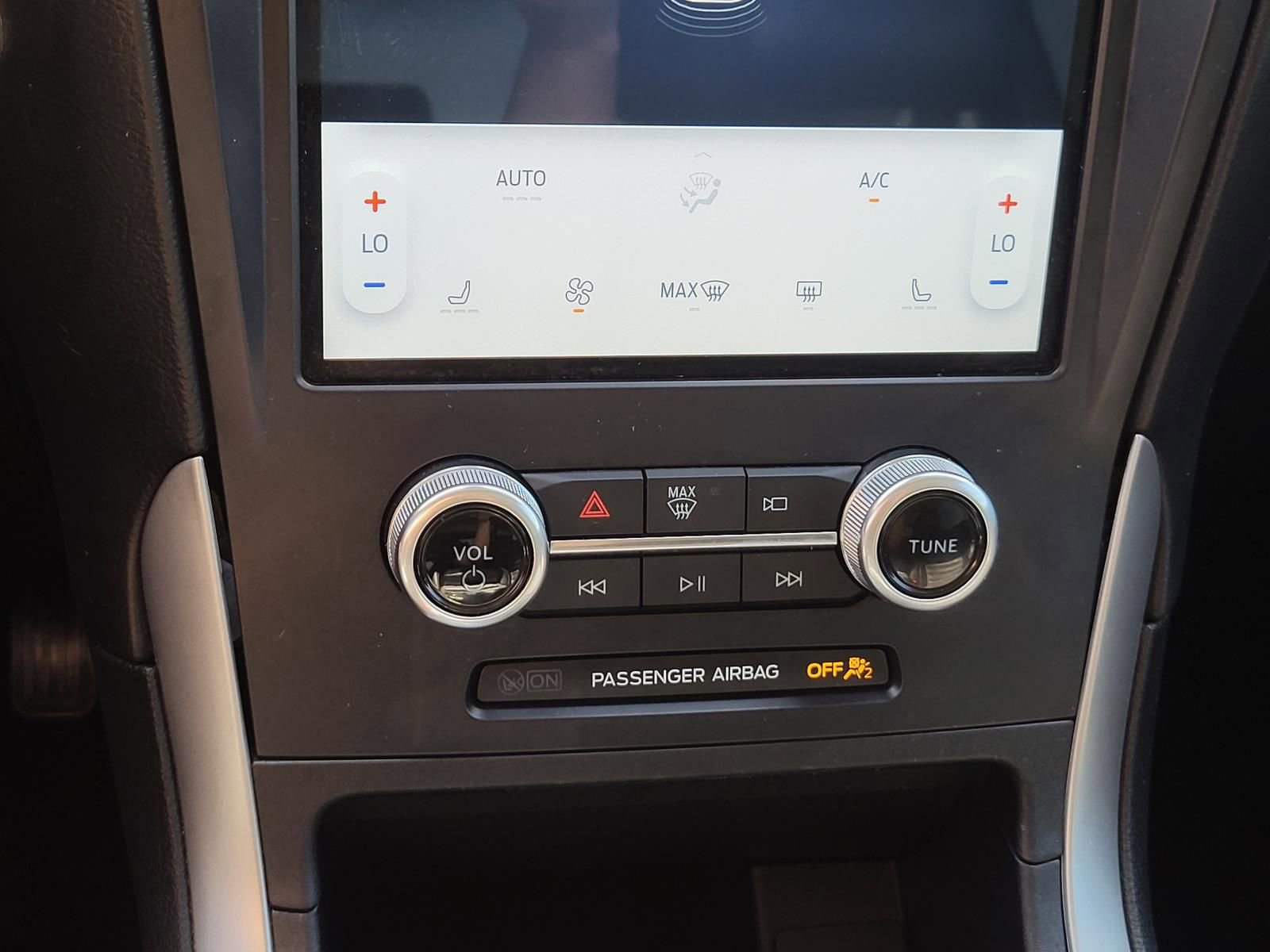 Used 2021 Ford Edge SEL image 25