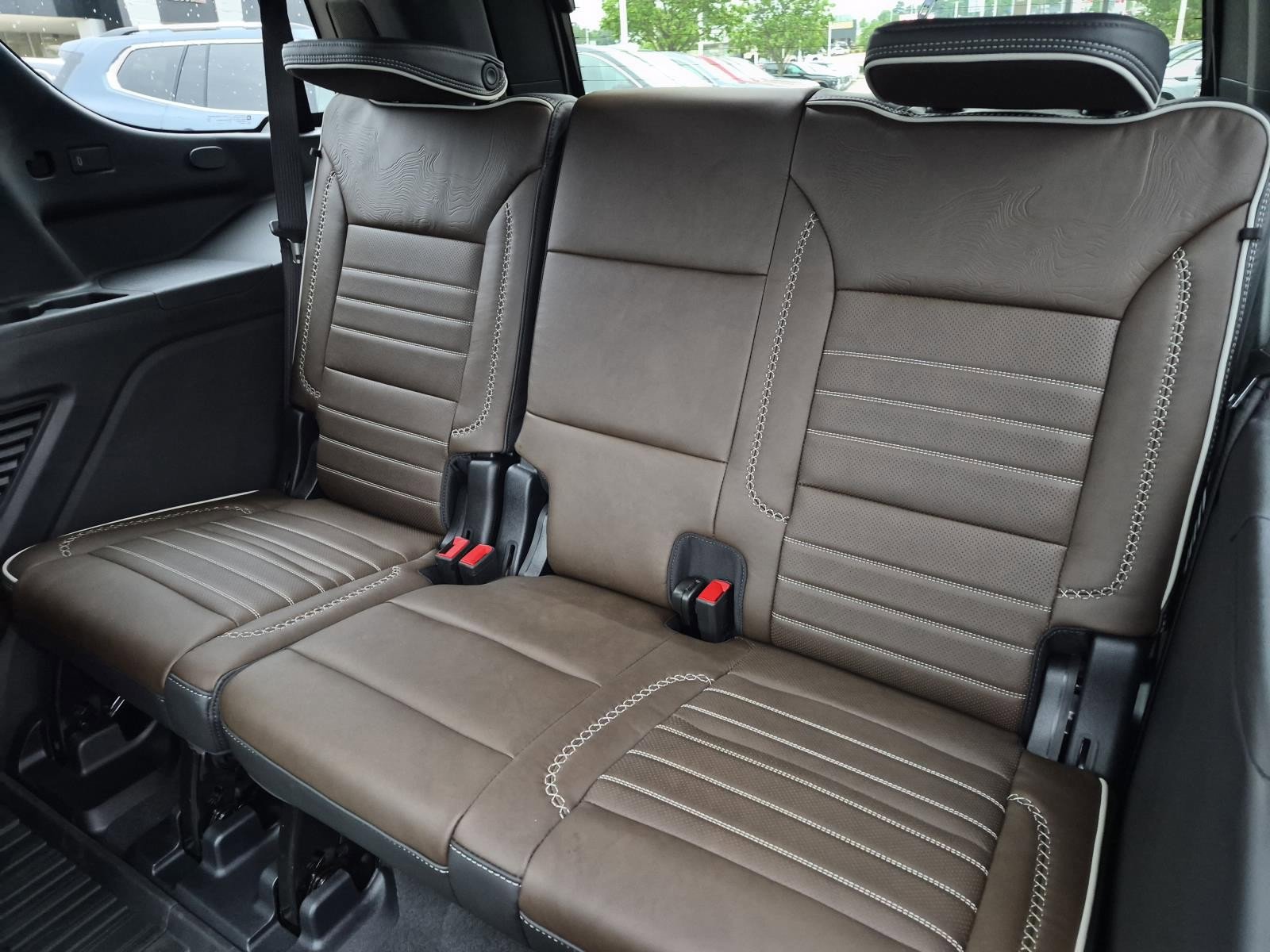 New 2026 GMC Yukon Denali Ultimate w/ LPO, Floor Liner Package image 14