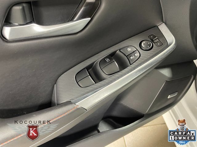 Used 2025 Nissan Sentra SR w/ SR Premium Package FWD image 21