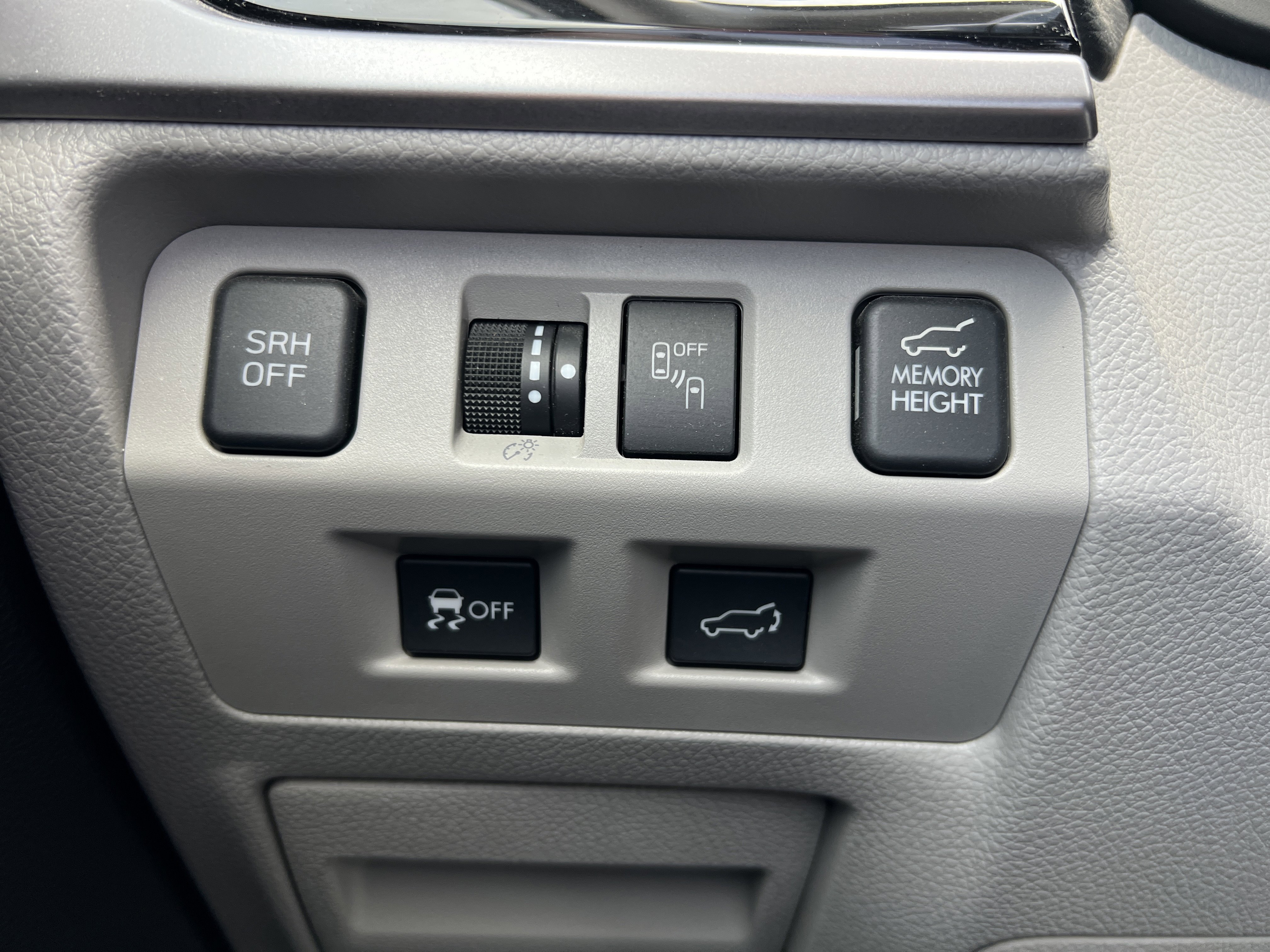 Used 2017 Subaru Forester 2.5i Limited AWD/4WD image 29