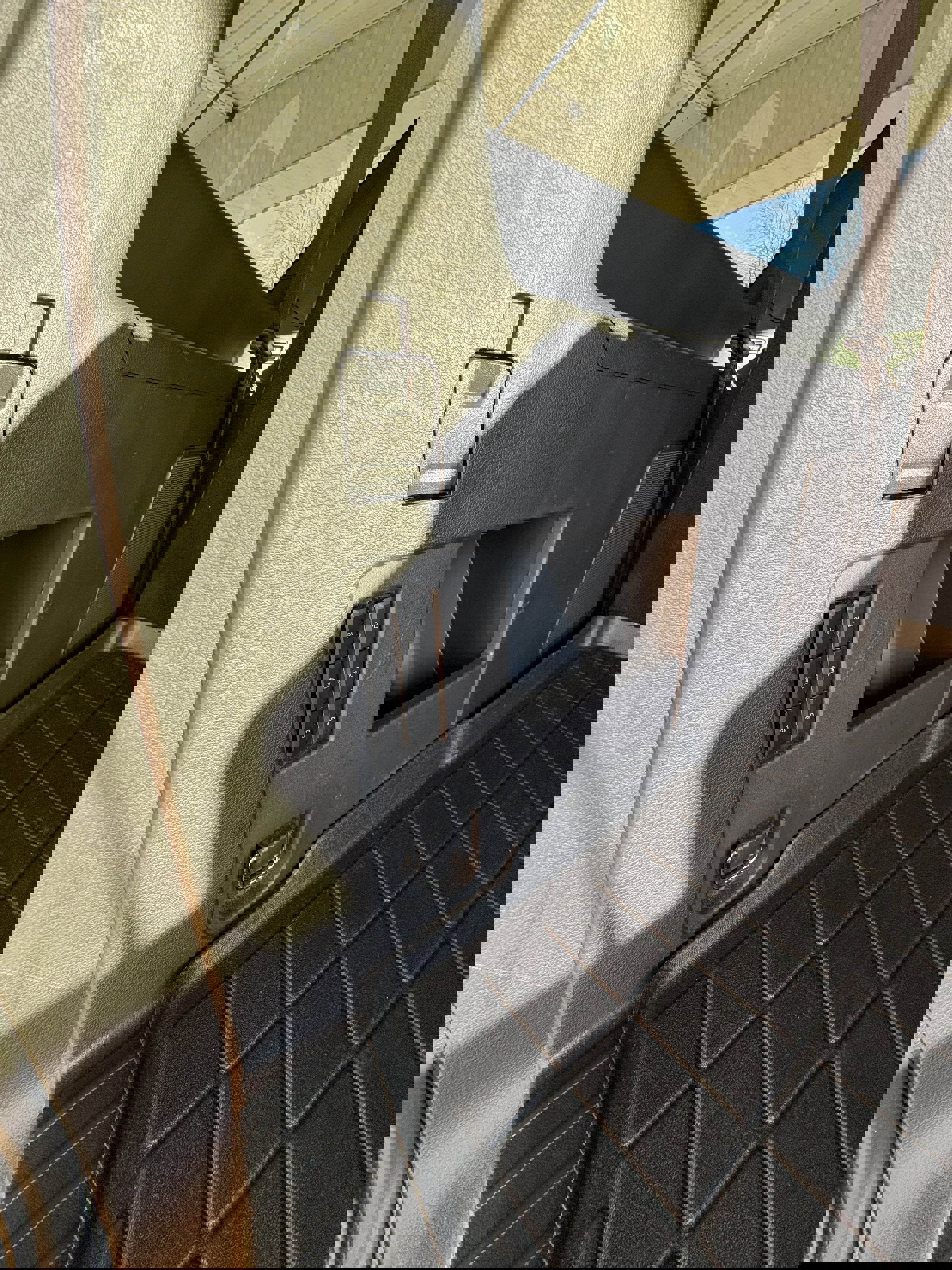 Used 2024 Ford Expedition Max Platinum AWD/4WD image 8