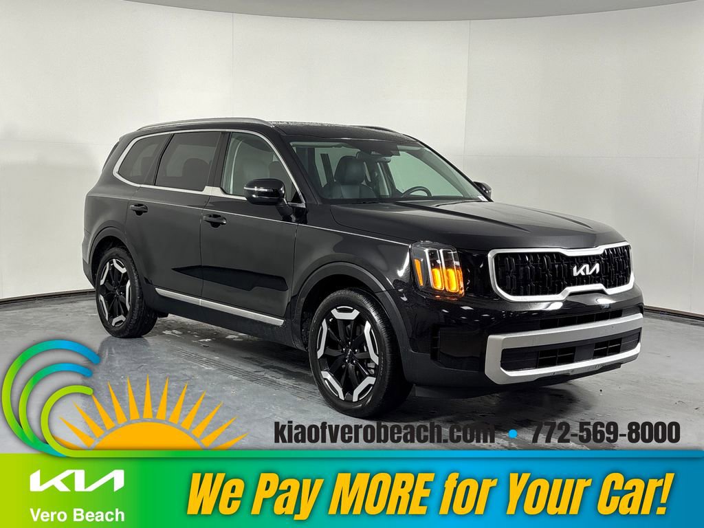 Used 2024 Kia Telluride EX w/ EX Captain's Chair Package image 1