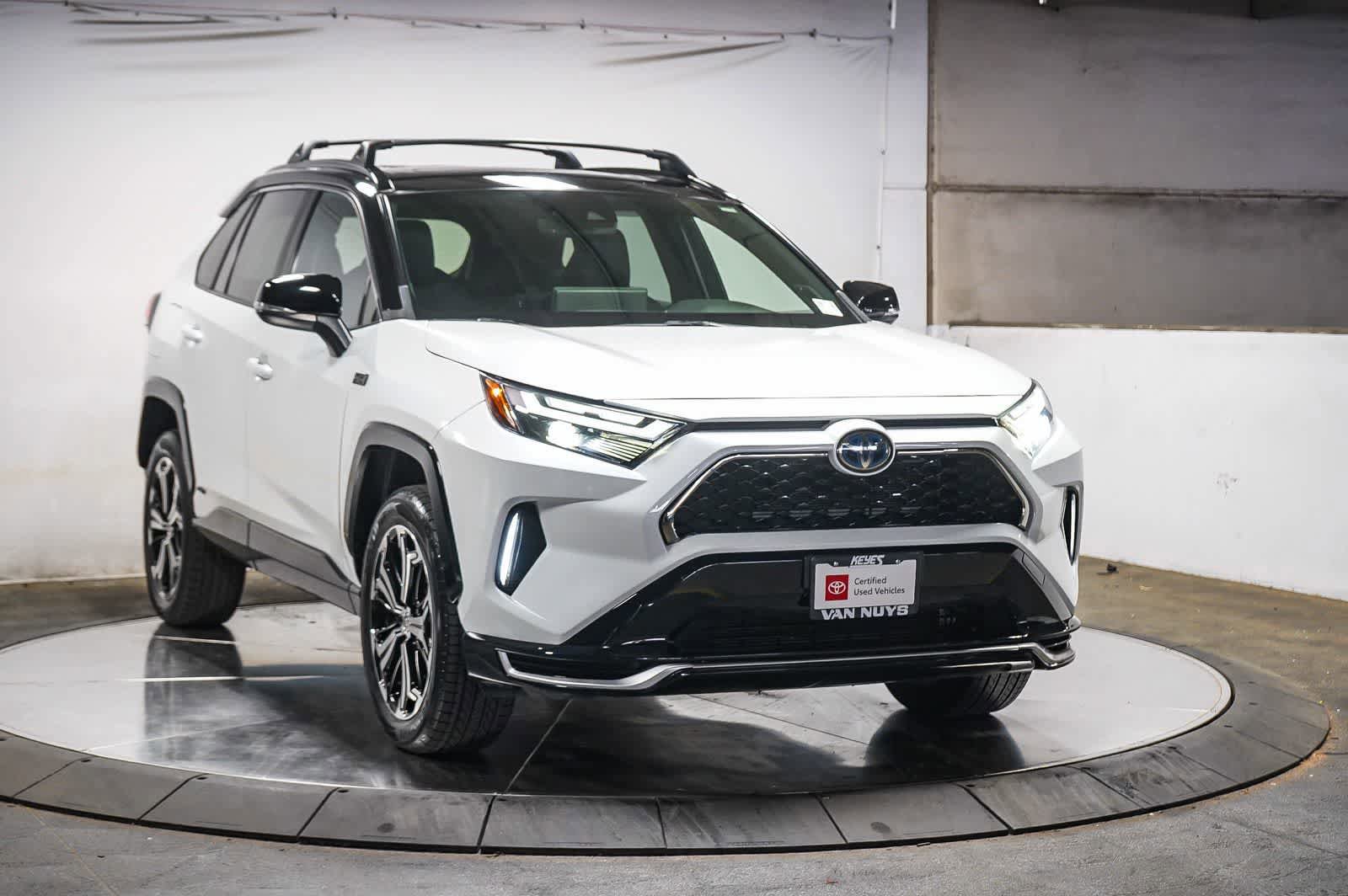 Certified 2023 Toyota RAV4 XSE w/ Weather Package AWD/4WD image 3
