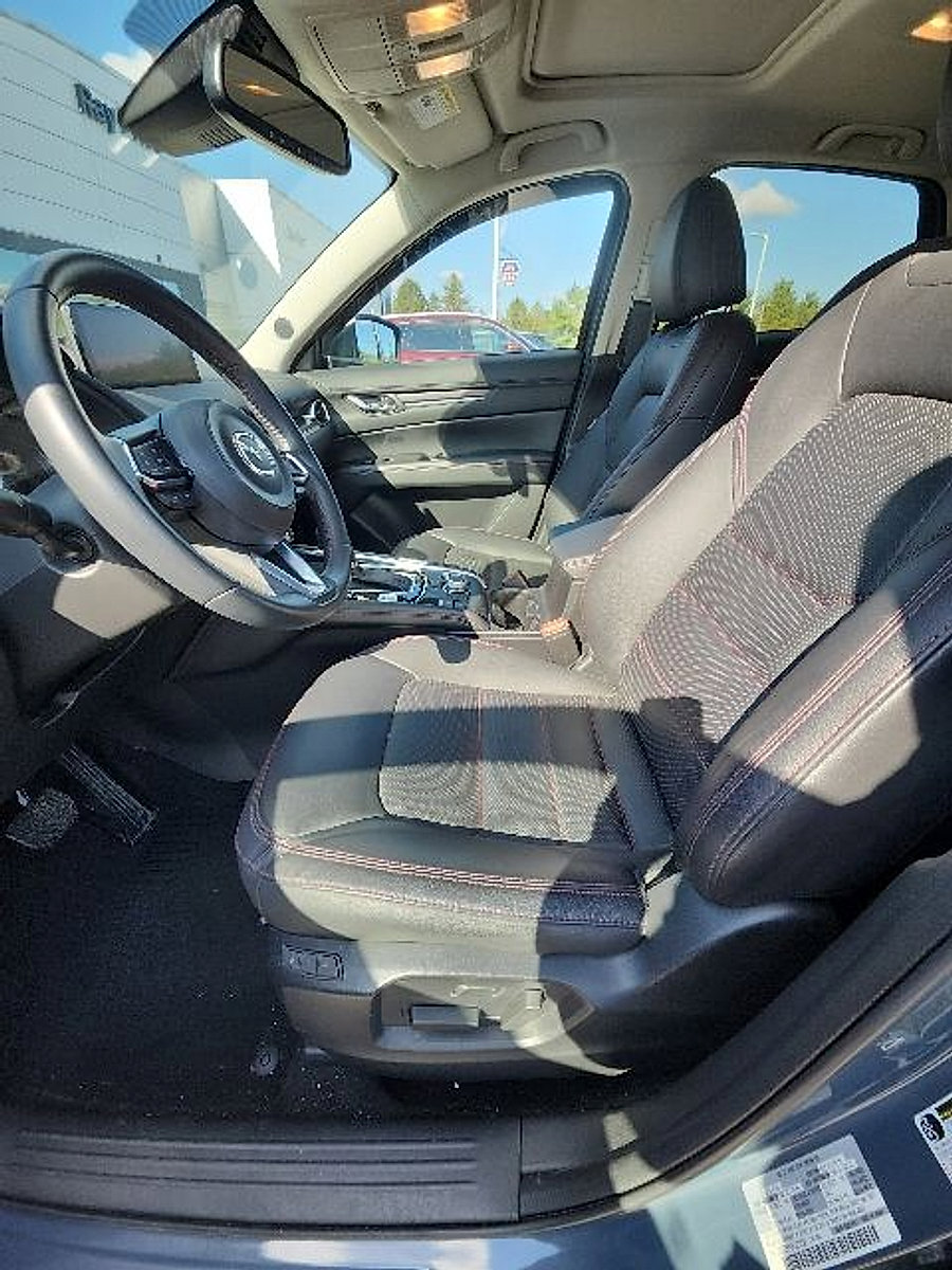 Certified 2023 MAZDA CX-5 Carbon Edition AWD/4WD image 5