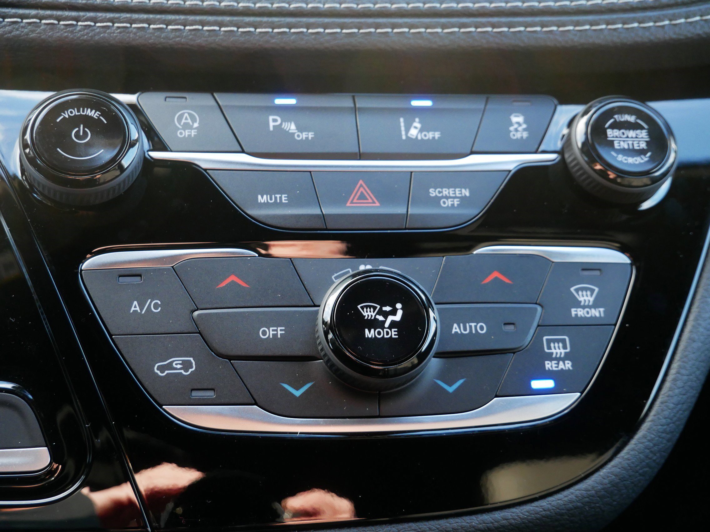 New 2026 Chrysler Pacifica Select image 18