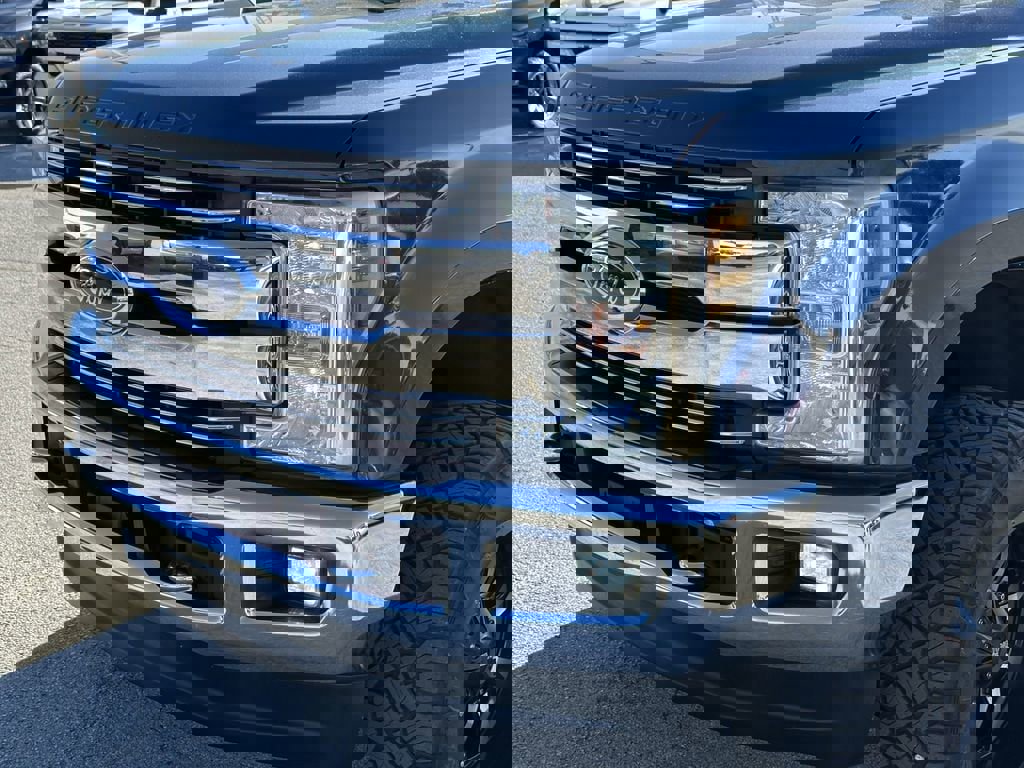 Used 2019 Ford F250 Lariat w/ Lariat Ultimate Package image 10