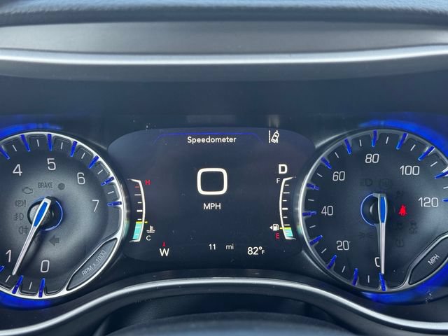 New 2027 Chrysler Pacifica Limited AWD/4WD image 27