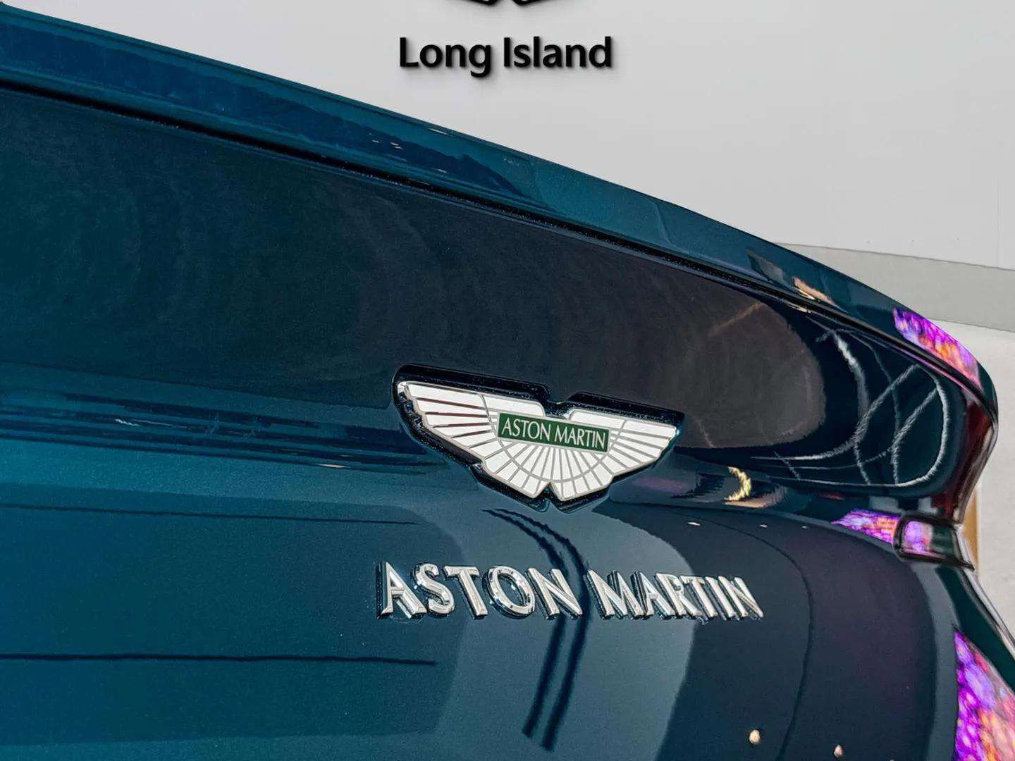 Used 2021 Aston Martin DB11 Volante image 43