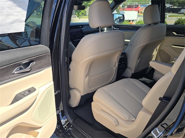 New 2025 Jeep Grand Cherokee L Limited image 5