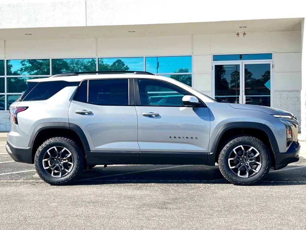 New 2026 Chevrolet Equinox ACTIV w/ Safety and Technology Package video 3