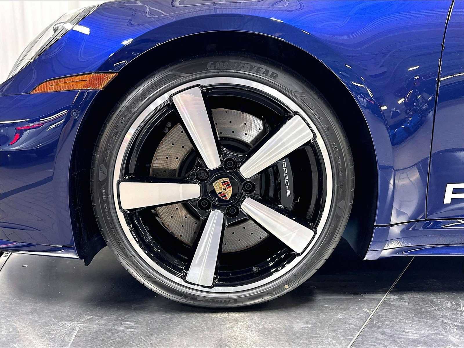 Used 2026 Porsche 911 Carrera S RWD image 13