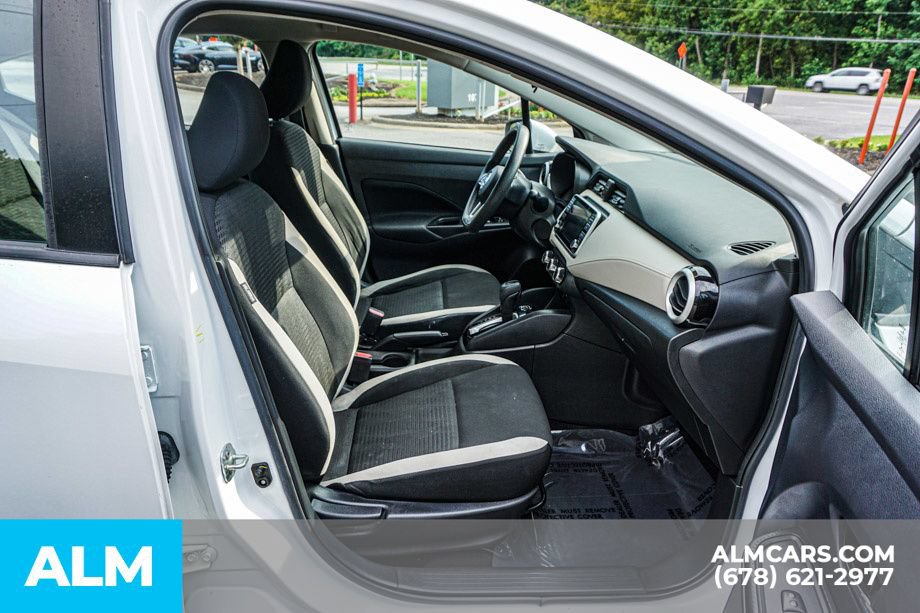 Used 2022 Nissan Versa SV FWD image 22