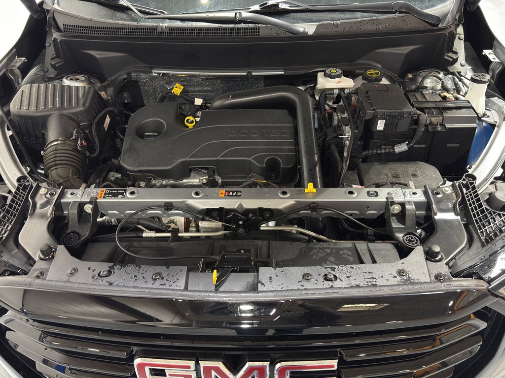 Used 2024 GMC Terrain SLE w/ Driver Convenience Package image 35