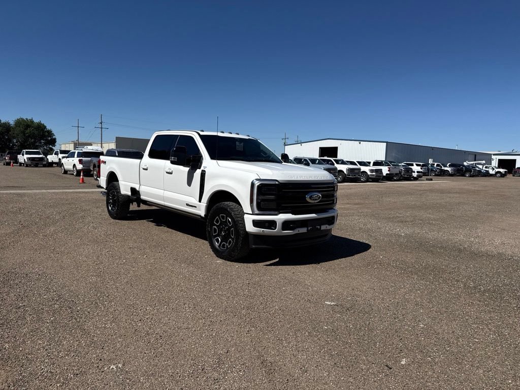 Used 2025 Ford F350 Platinum w/ FX4 Off-Road Package AWD/4WD image 9