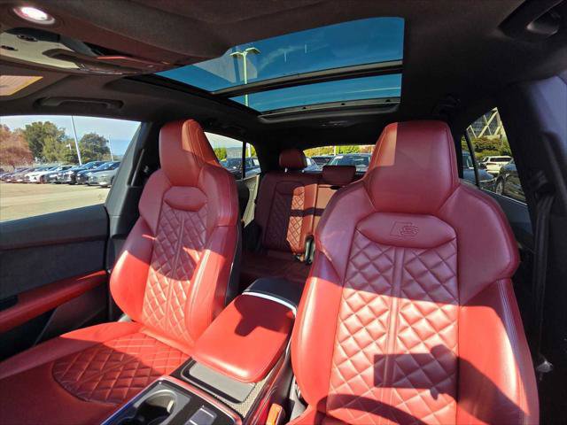 Used 2023 Audi SQ8 Premium Plus w/ Black Optic Package AWD/4WD image 22