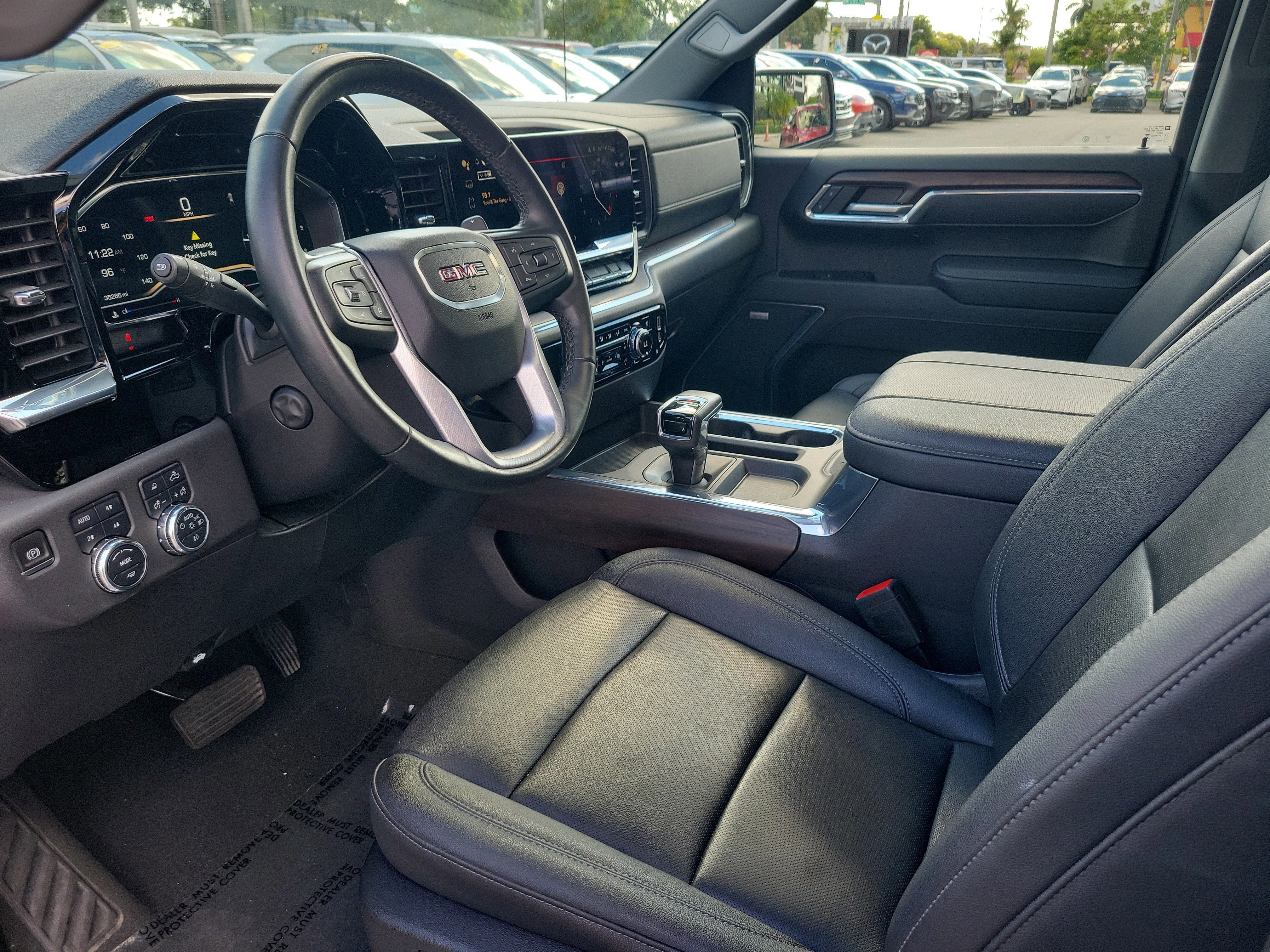 Used 2023 GMC Sierra 1500 SLT w/ SLT Premium Package image 11