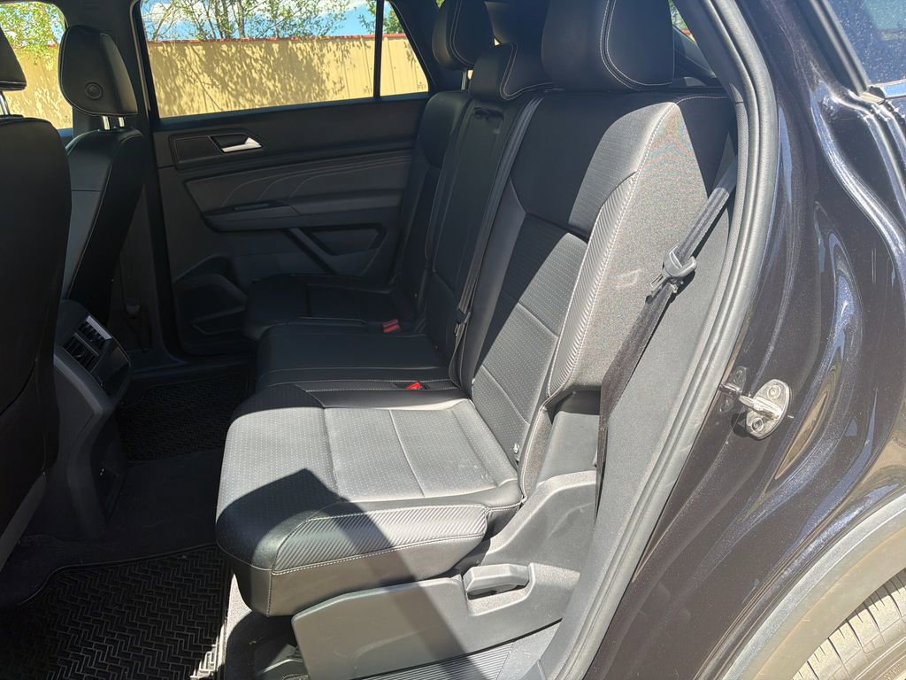 Used 2022 Volkswagen Atlas Cross Sport SEL image 22