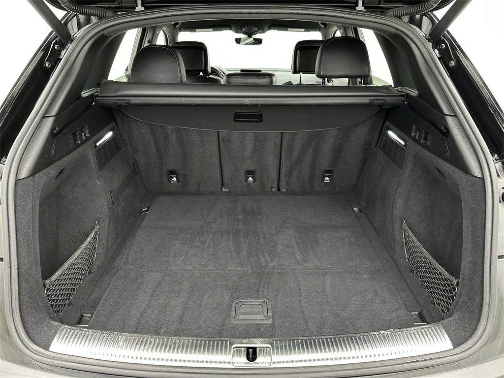 Used 2020 Audi SQ5 Premium w/ Convenience Package image 22