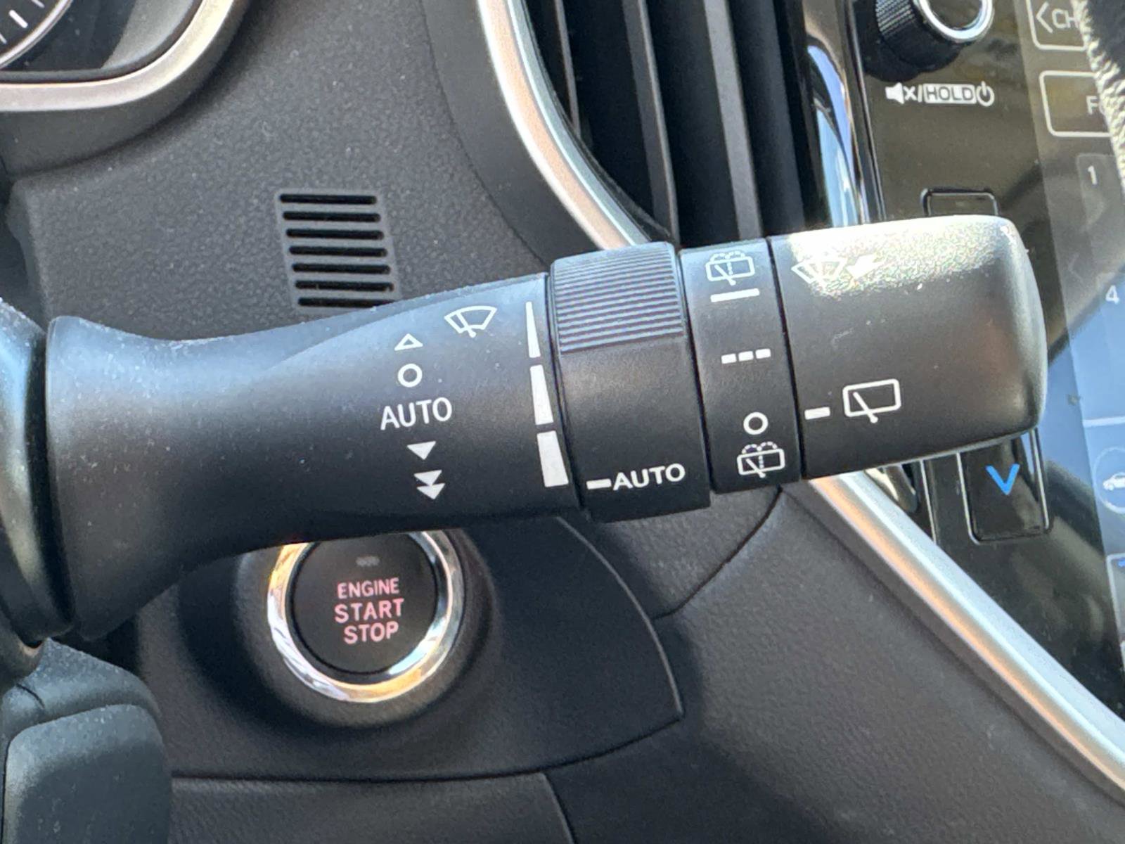 Certified 2025 Subaru Ascent Touring image 30