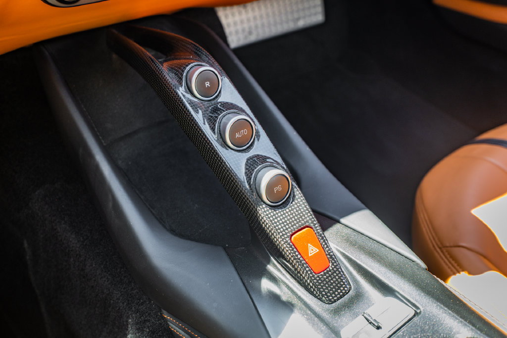 Used 2019 Ferrari 812 Superfast RWD image 26