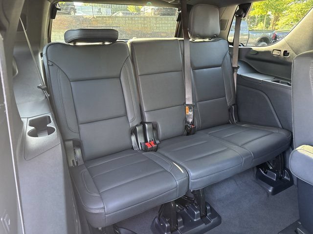 Used 2025 Chevrolet Tahoe High Country AWD/4WD image 19
