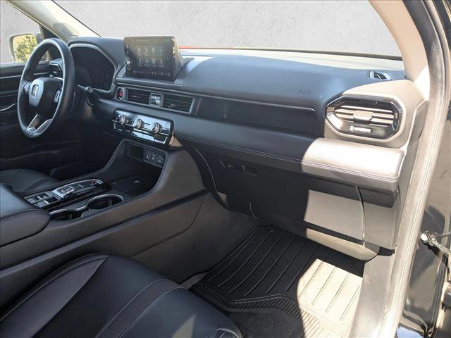 Used 2025 Honda Pilot Touring image 21