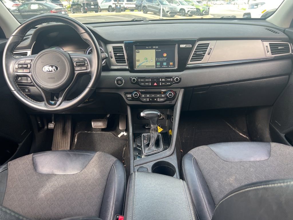 Used 2017 Kia Niro EX FWD image 22