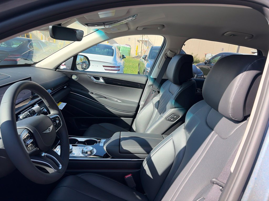 New 2027 Genesis GV80 2.5T AWD/4WD image 13