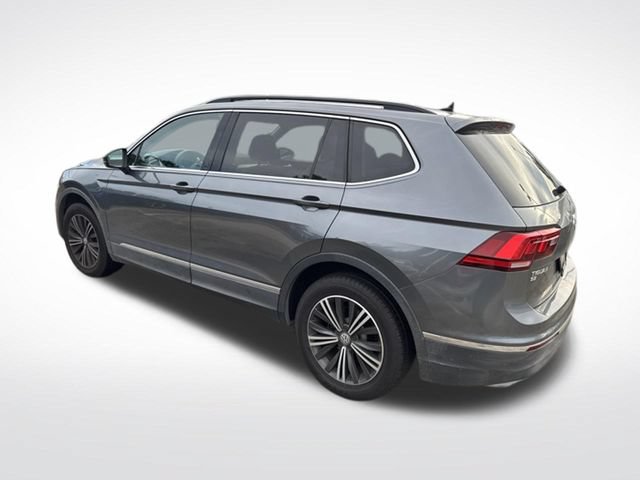 Used 2018 Volkswagen Tiguan SE w/ 18" Alloy Wheels Package FWD image 6