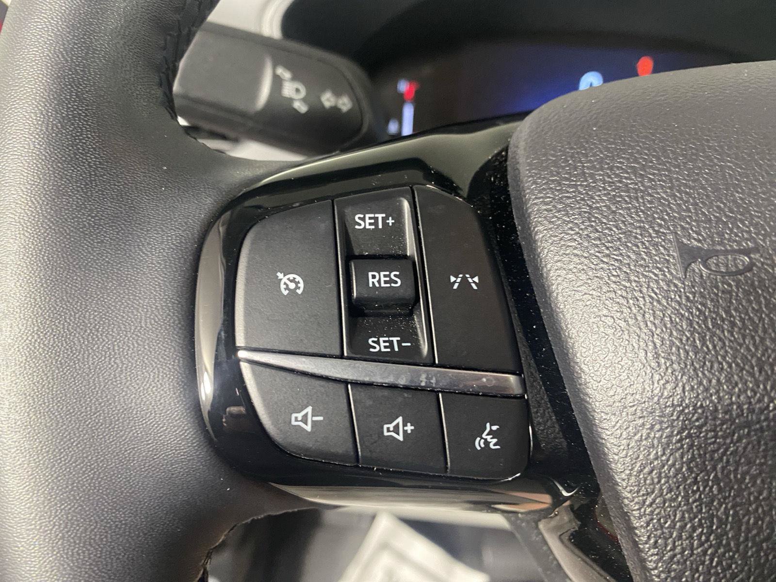 Used 2023 Ford Escape Active AWD/4WD image 21