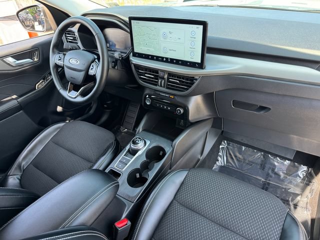 Certified 2025 Ford Escape SE FWD image 20
