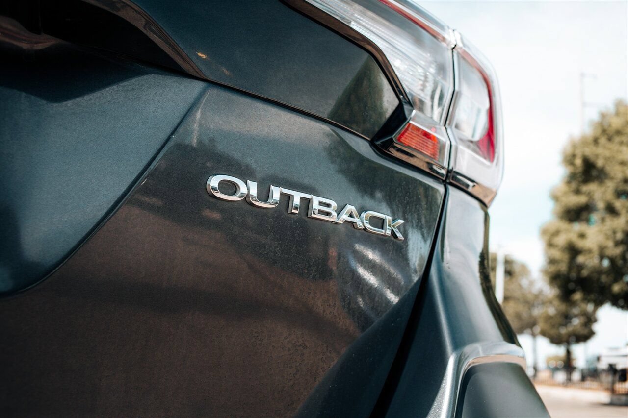 Used 2020 Subaru Outback Premium AWD/4WD image 13