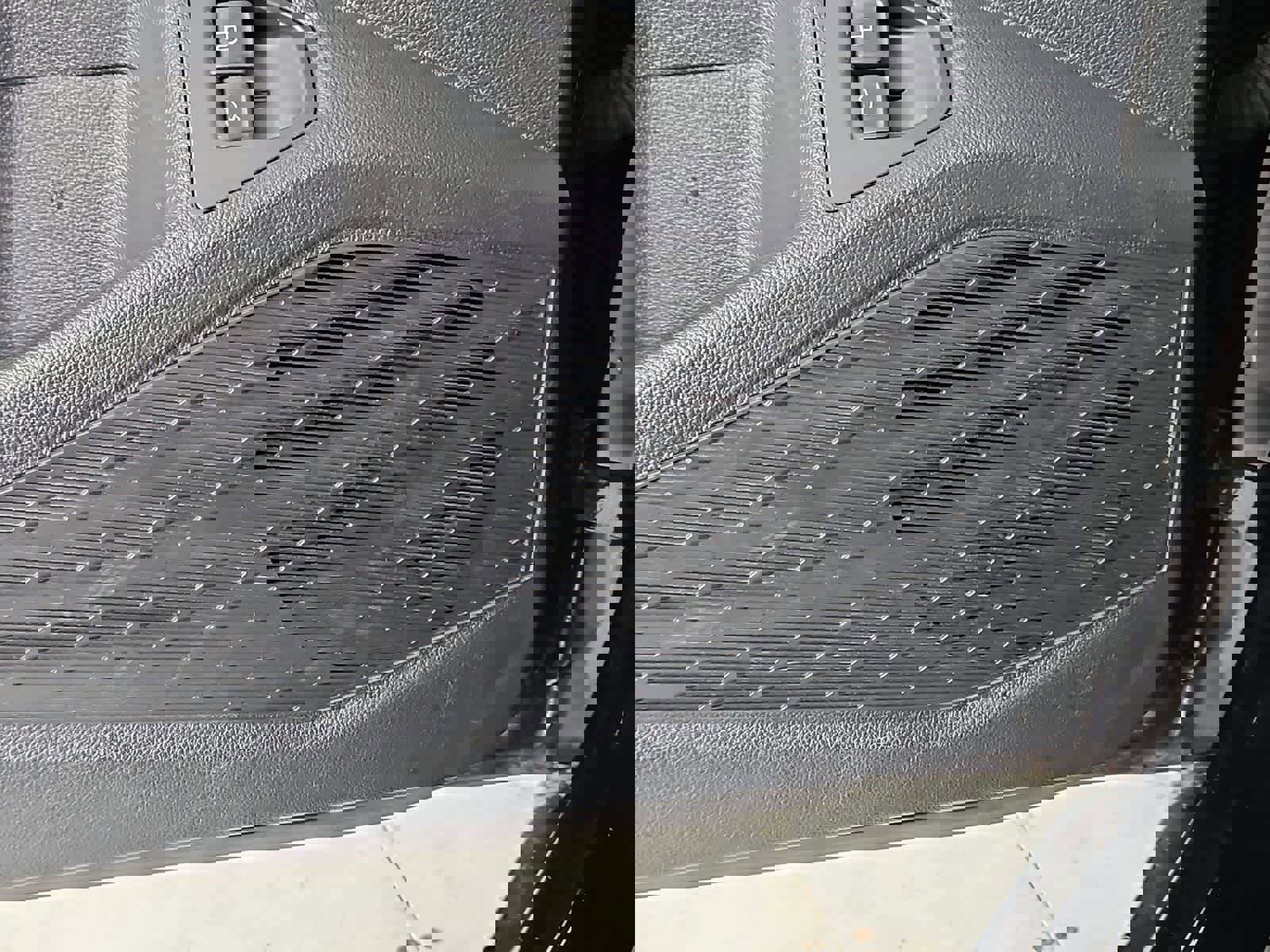 Certified 2024 Volkswagen Jetta SE image 29