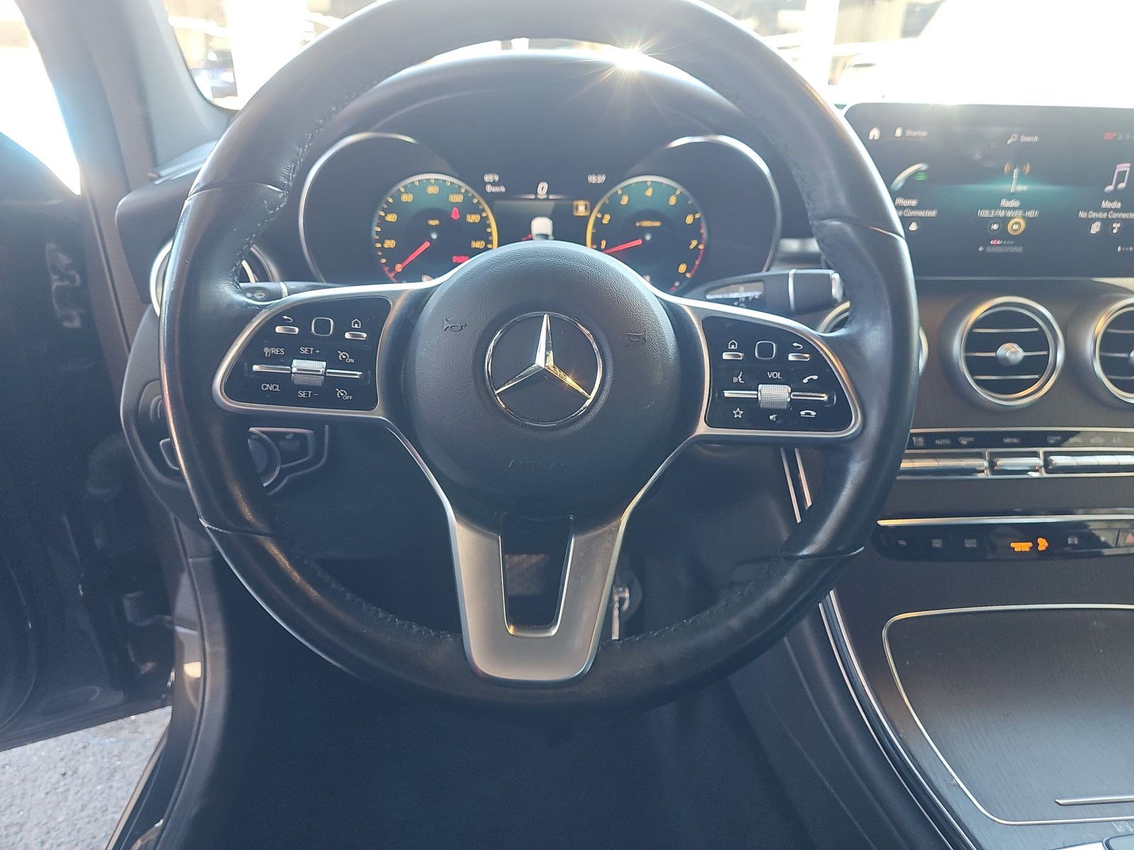 Used 2022 Mercedes-Benz GLC 300 4MATIC w/ Premium Package Lite image 14