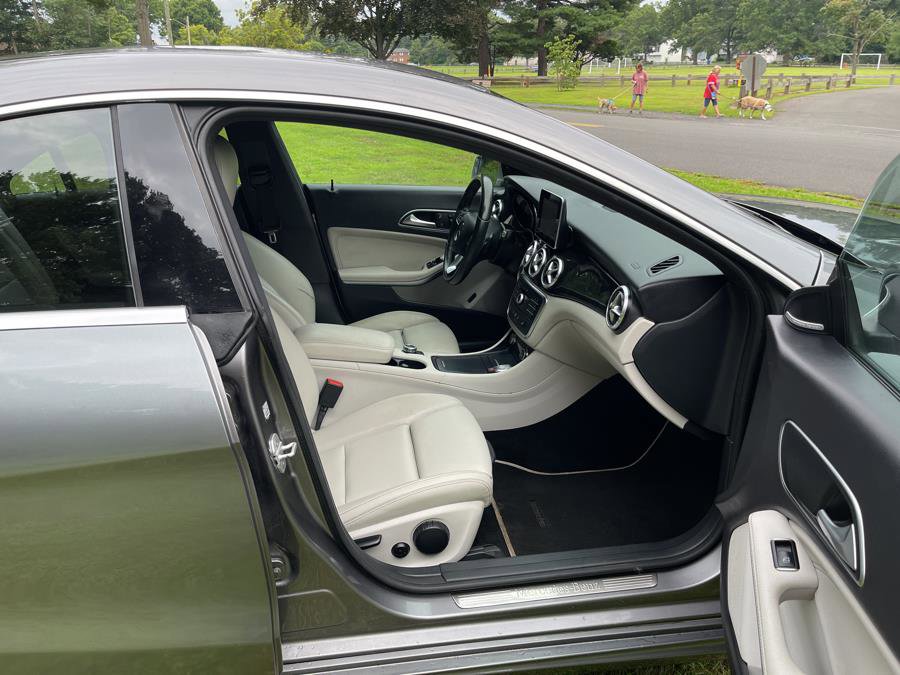 Used 2016 Mercedes-Benz CLA 250 image 34