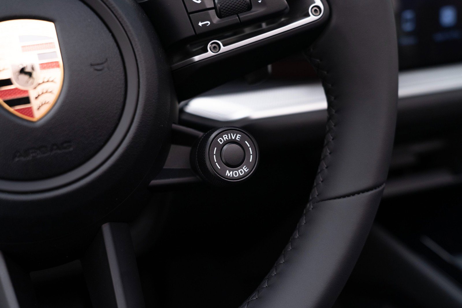 New 2026 Porsche Cayenne image 27